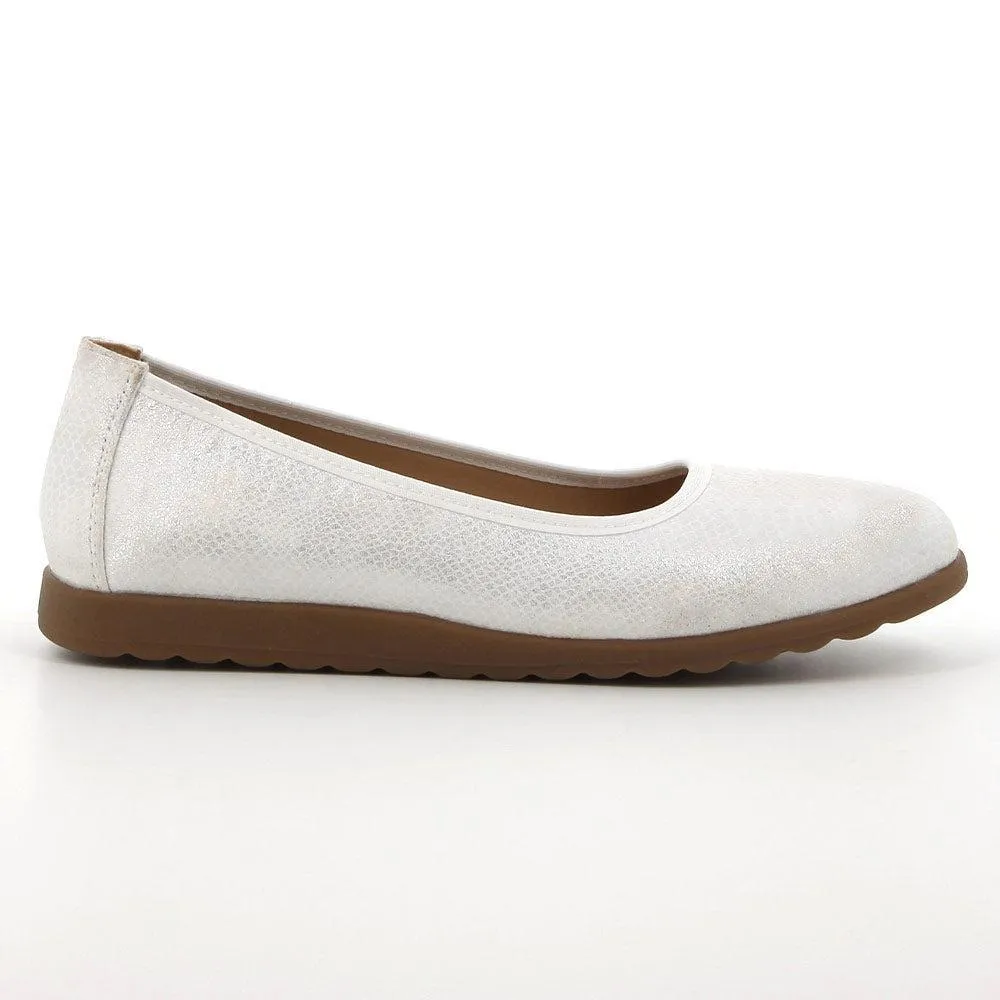 Soft Style by Hush Puppies Soft Halen Shimmer Pump - Pearl